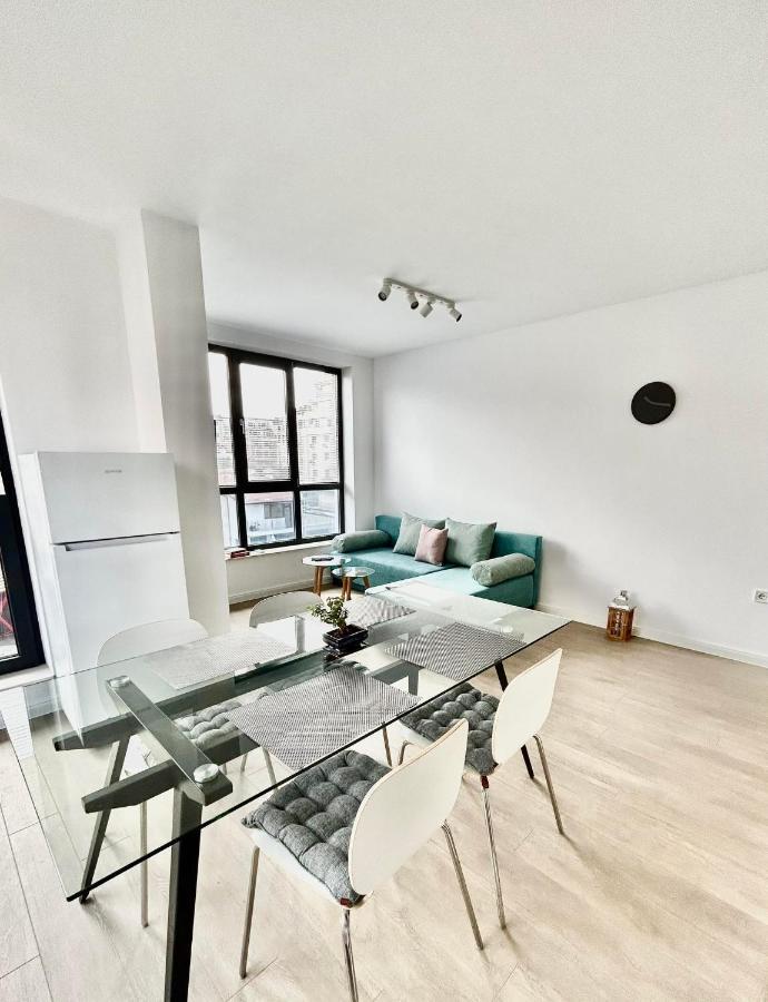 Smart Apartment Mir Varna Exterior foto