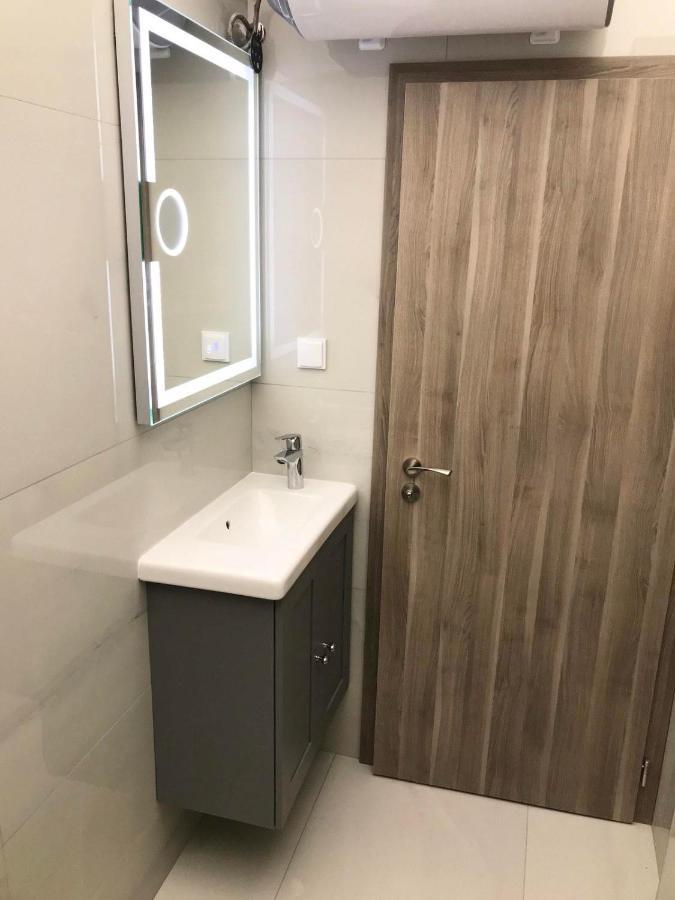 Smart Apartment Mir Varna Exterior foto